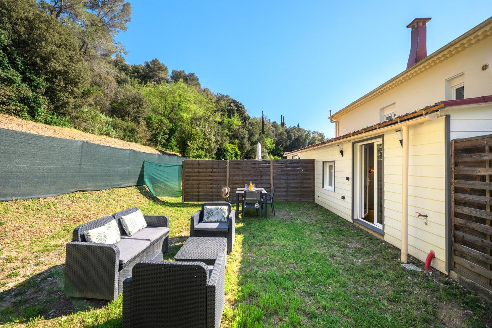 Cosy & Chill Appartements - 10 Min De La Mer - Jardin, Netflix, Terrasse, Fibre & Parking Cagnes-sur-Mer Exteriör bild