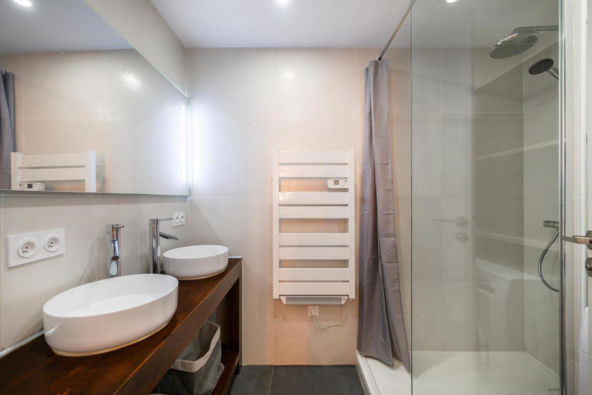 Cosy & Chill Appartements - 10 Min De La Mer - Jardin, Netflix, Terrasse, Fibre & Parking Cagnes-sur-Mer Exteriör bild